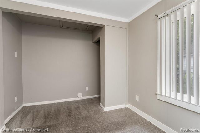 17638 Ivanhoe Street, Roseville, MI 48066