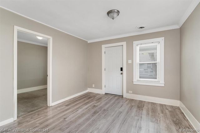 17638 Ivanhoe Street, Roseville, MI 48066