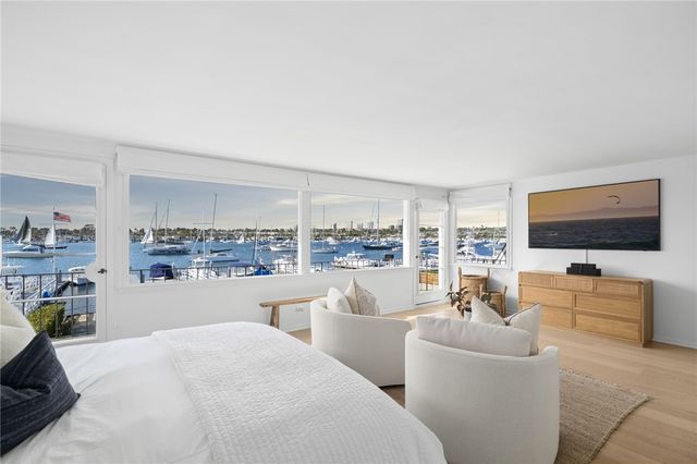 1411 E Bay, Newport Beach, CA 92661