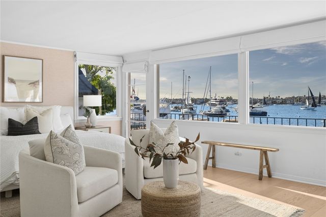 1411 E Bay, Newport Beach, CA 92661