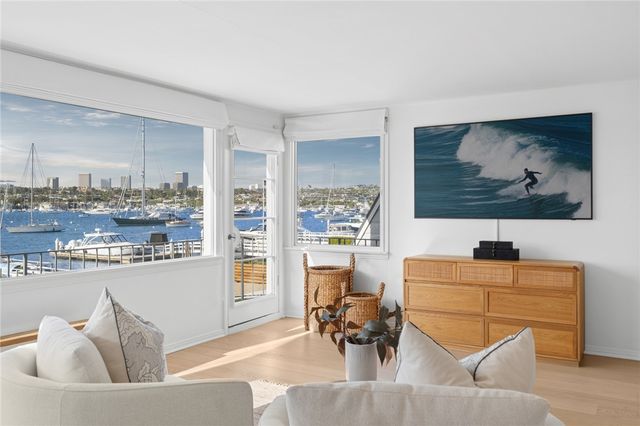 1411 E Bay, Newport Beach, CA 92661