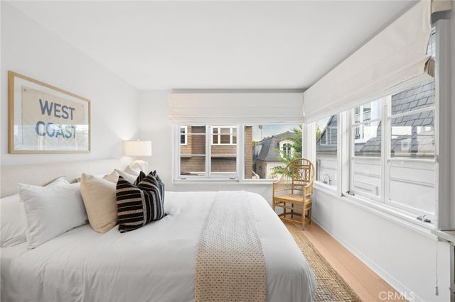 1411 E Bay, Newport Beach, CA 92661