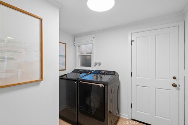 1411 E Bay, Newport Beach, CA 92661