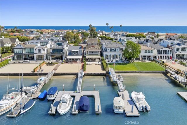 1411 E Bay, Newport Beach, CA 92661