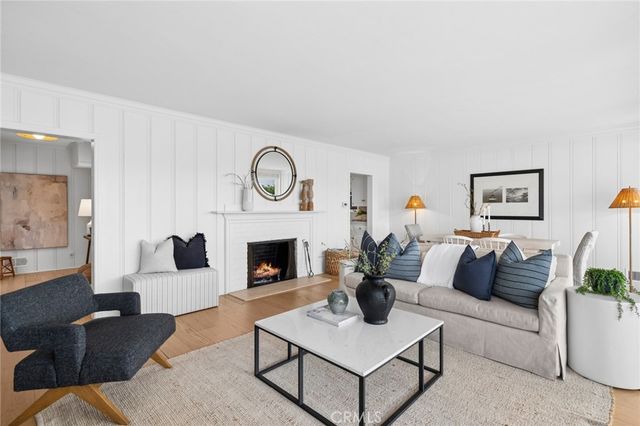 1411 E Bay, Newport Beach, CA 92661