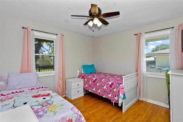 240 Bel Aire Drive, Waukee, IA 50263