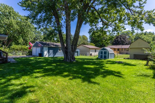 240 Bel Aire Drive, Waukee, IA 50263