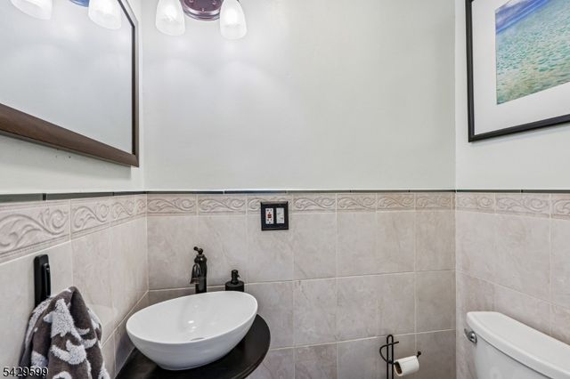 270 Longview Rd, Union Twp., NJ 07083