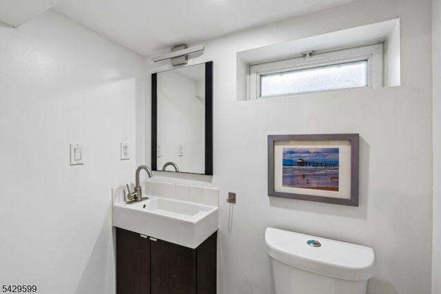 270 Longview Rd, Union Twp., NJ 07083