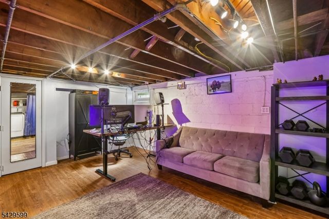 270 Longview Rd, Union Twp., NJ 07083