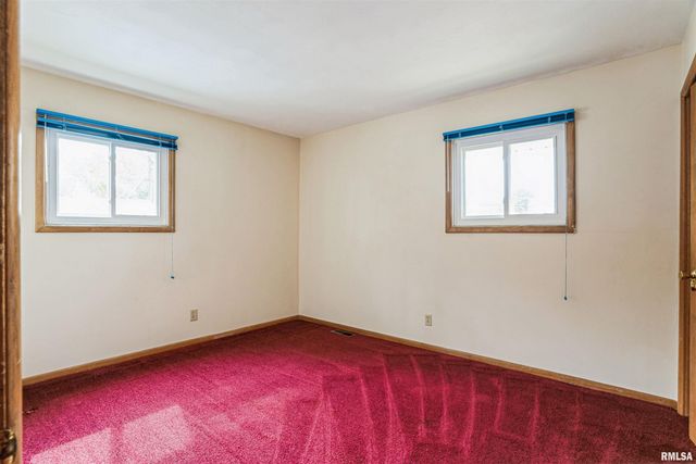 3403 4TH Street, East Moline, IL 61244