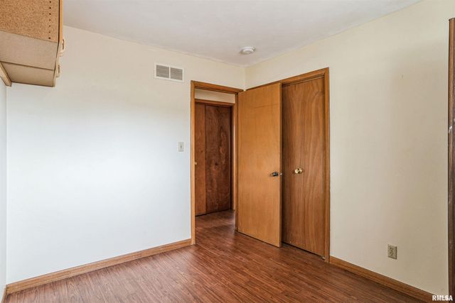 3403 4TH Street, East Moline, IL 61244