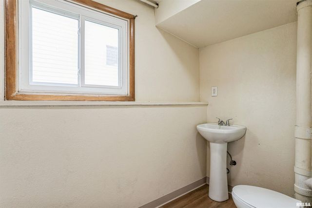 3403 4TH Street, East Moline, IL 61244