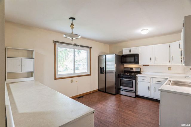 3403 4TH Street, East Moline, IL 61244