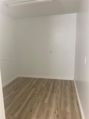 1705 Whitehall Dr 304, Davie, FL 33324