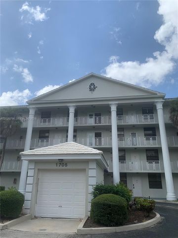 1705 Whitehall Dr 304, Davie, FL 33324