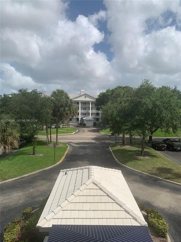 1705 Whitehall Dr 304, Davie, FL 33324