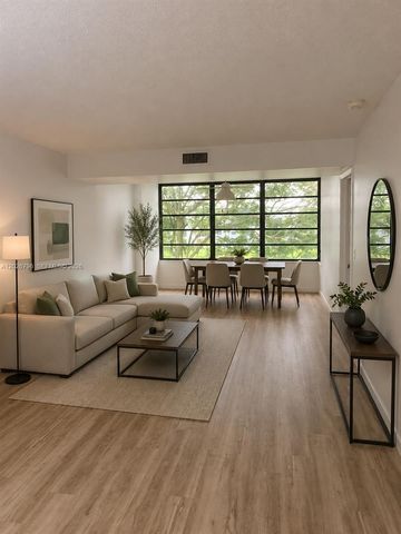 1705 Whitehall Dr 304, Davie, FL 33324
