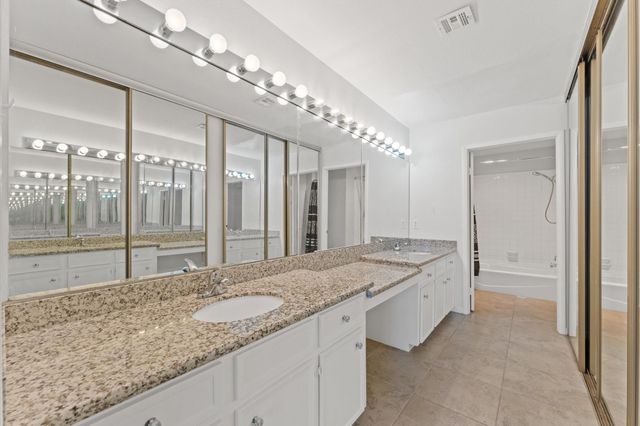 7655 S Braeswood Boulevard 47, Houston, TX 77071