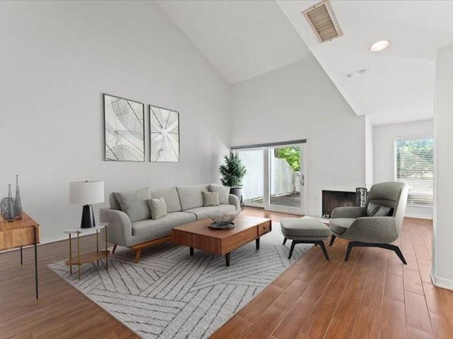 7655 S Braeswood Boulevard 47, Houston, TX 77071