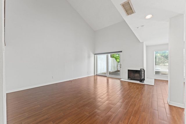 7655 S Braeswood Boulevard 47, Houston, TX 77071