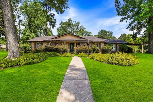 458 E Lake Drive, Livingston, TX 77351