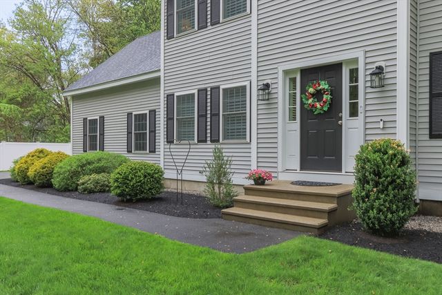 104 School House Rd, Groton, MA 01450