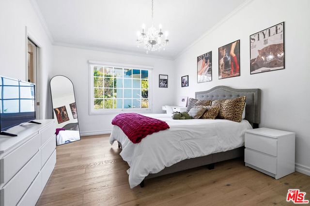 20209 Wells Drive, Woodland Hills, CA 91364