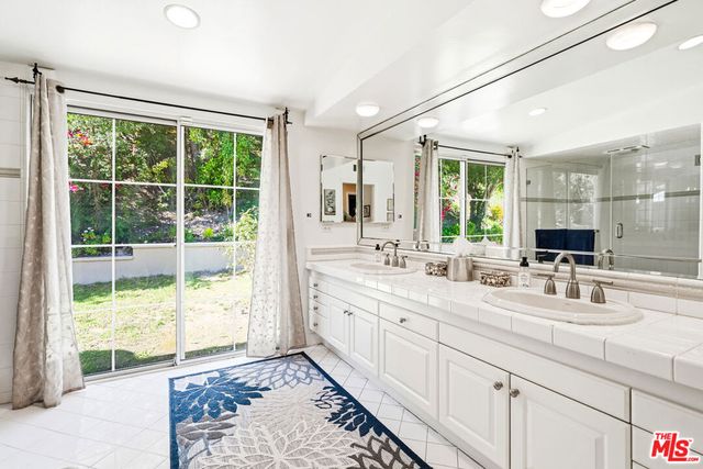 20209 Wells Drive, Woodland Hills, CA 91364