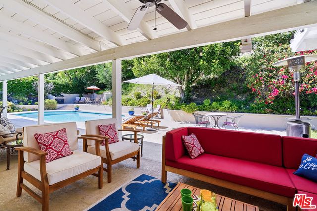 20209 Wells Drive, Woodland Hills, CA 91364