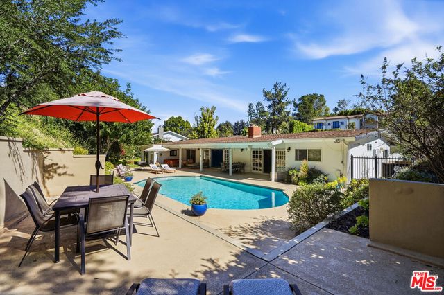 20209 Wells Drive, Woodland Hills, CA 91364