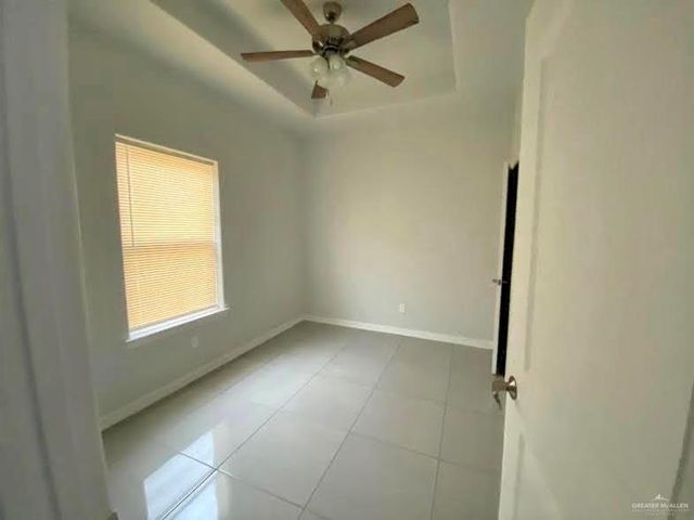 1920 Bahamas Drive 4, Edinburg, TX 78539