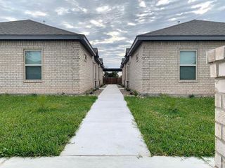 1920 Bahamas Drive 4, Edinburg, TX 78539