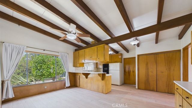 1633 Loma Crest Street, Glendale, CA 91205