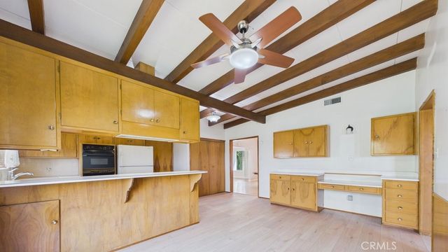 1633 Loma Crest Street, Glendale, CA 91205