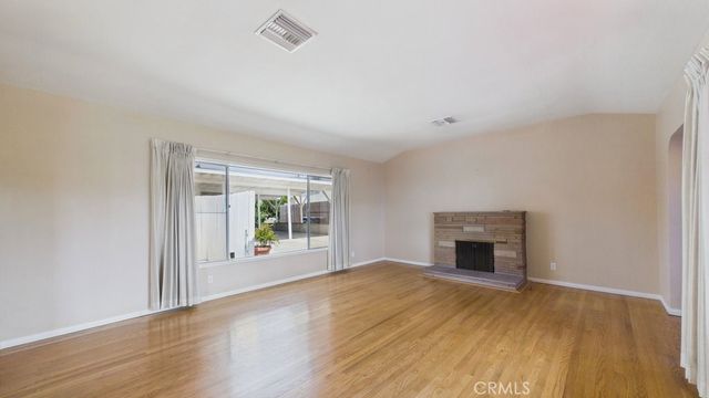 1633 Loma Crest Street, Glendale, CA 91205