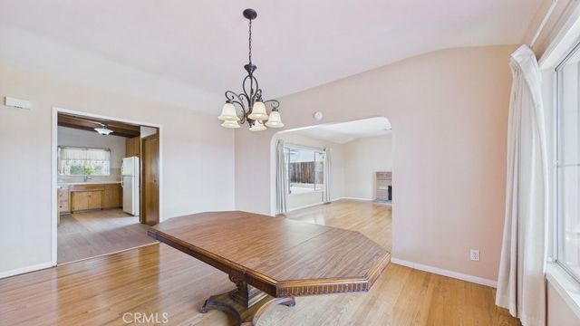 1633 Loma Crest Street, Glendale, CA 91205