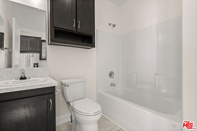 8250 Lankershim Boulevard 185, North Hollywood, CA 91605