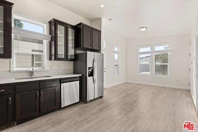 8250 Lankershim Boulevard 185, North Hollywood, CA 91605