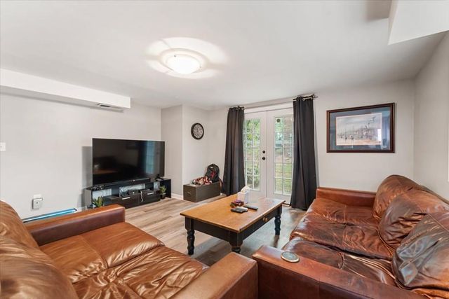595 Hembree Road, Roswell, GA 30076