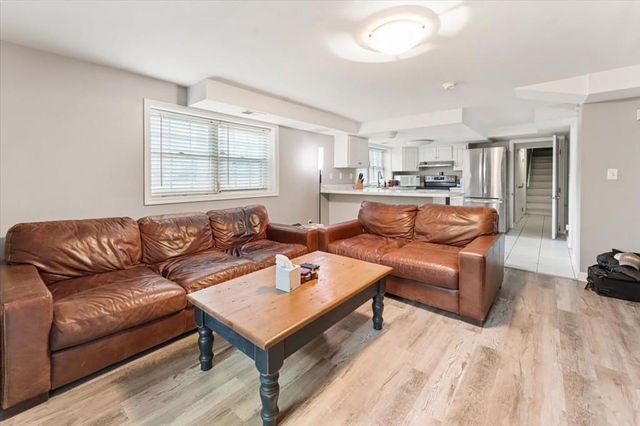 595 Hembree Road, Roswell, GA 30076