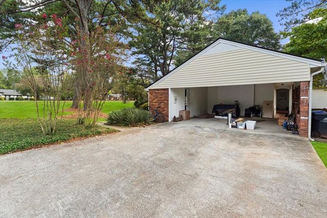 595 Hembree Road, Roswell, GA 30076