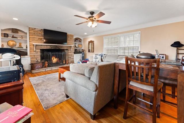 595 Hembree Road, Roswell, GA 30076