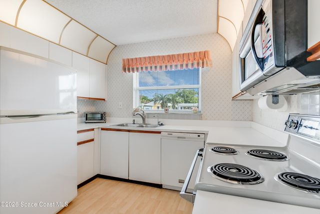 361 N Grove Isle Circle, Vero Beach, FL 32962