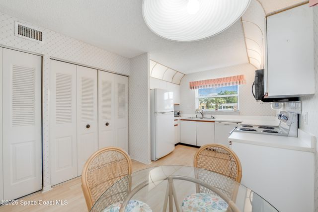 361 N Grove Isle Circle, Vero Beach, FL 32962