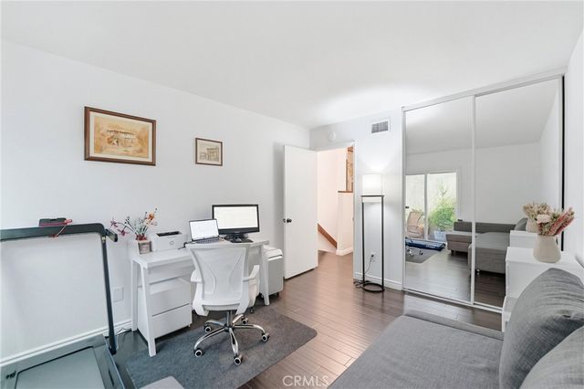 3669 Country Club Drive C, Long Beach, CA 90807