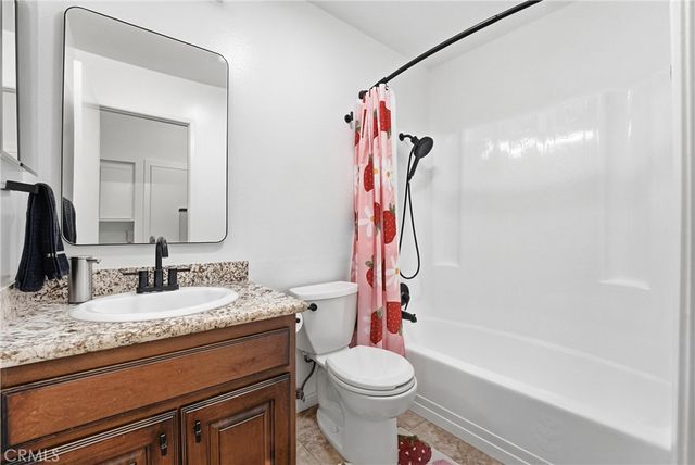 3669 Country Club Drive C, Long Beach, CA 90807