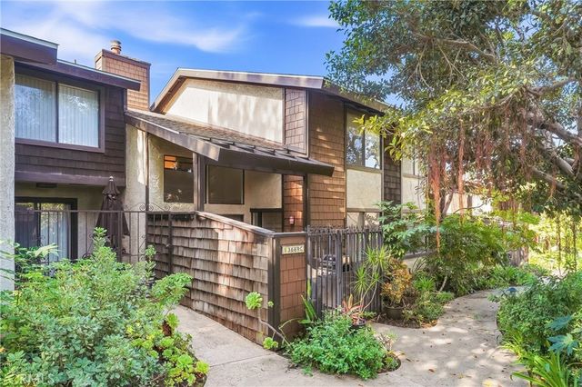 3669 Country Club Drive C, Long Beach, CA 90807
