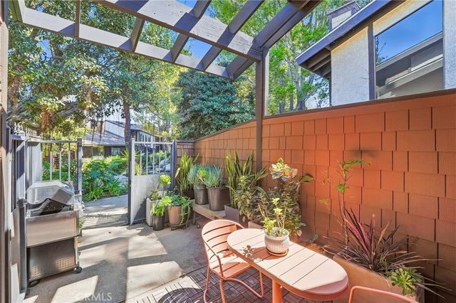 3669 Country Club Drive C, Long Beach, CA 90807