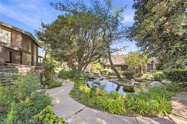 3669 Country Club Drive C, Long Beach, CA 90807